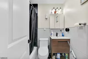 34 Arverne Terrace, Irvington, NJ 07111 - Photo 16