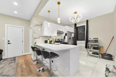 34 Arverne Ter, Irvington, NJ 07111 - Photo 4