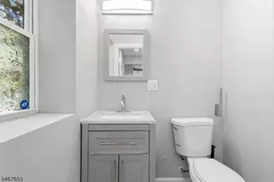 15 Chelsea Ave, East Orange, NJ 07018 - Photo 8