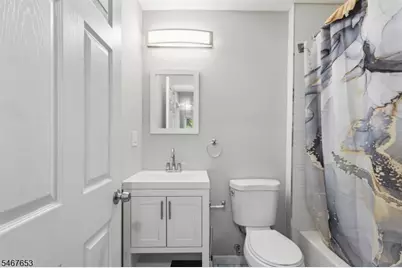 15 Chelsea Ave, East Orange, NJ 07018 - Photo 12