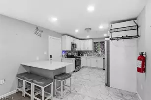 15 Chelsea Ave, East Orange, NJ 07018 - Photo 6