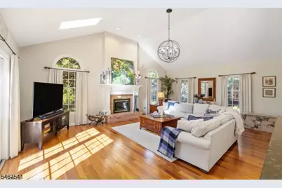 11 Ewing Dr, Raritan Township, NJ 08822 - Photo 8