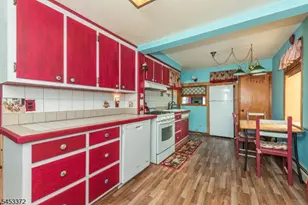 41 Dacotah Ave, Parsippany, NJ 07034 - Photo 8