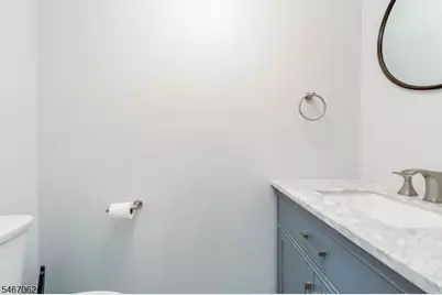 203 Salem Ct, Raritan Township, NJ 08822 - Photo 10