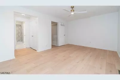 203 Salem Ct, Raritan Township, NJ 08822 - Photo 12