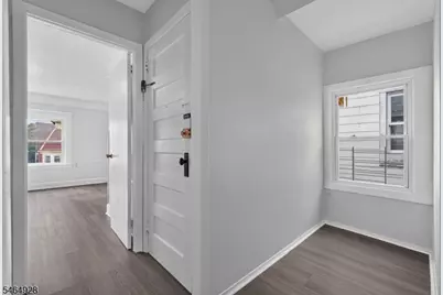 854 S 15th St #3, Newark, NJ 07108 - Photo 8