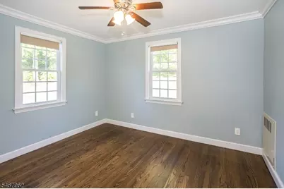 16 Chester Pl, Chester, NJ 07930 - Photo 22