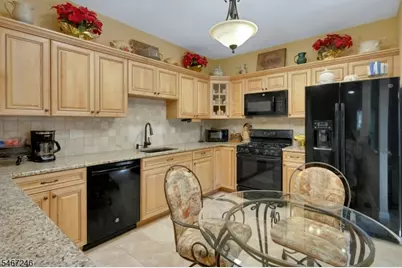 84 Emily Pl, Parsippany, NJ 07054 - Photo 16