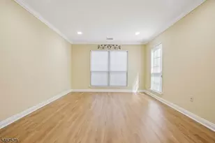 2 Charleston Ct, Bernards Township, NJ 07920 - Photo 4