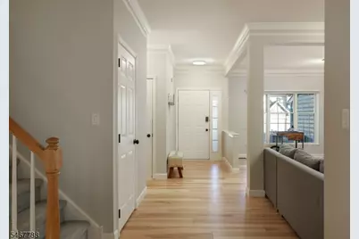 251 Patriot Hill Dr, Bernards Township, NJ 07920 - Photo 2
