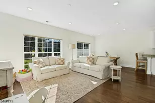 53 Veterans Wy, Morris Plains, NJ 07950 - Photo 8