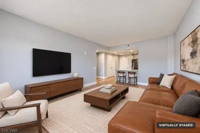 1 Carriage City Plz #1118, Rahway, NJ 07065 - Photo 2