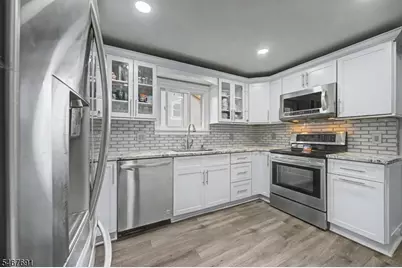 8 Yale St, Mount Olive, NJ 07828 - Photo 14
