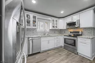 8 Yale St, Mount Olive, NJ 07828 - Photo 14