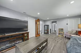 8 Yale St, Mount Olive, NJ 07828 - Photo 8