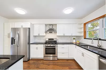 6 Renault Dr, Mount Olive, NJ 07836 - Photo 6