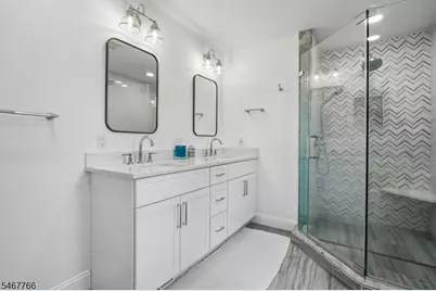 64 N Hillside Ave, Livingston, NJ 07039 - Photo 14