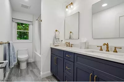 64 N Hillside Ave, Livingston, NJ 07039 - Photo 18