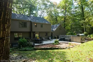 4 Scenic Falls Rd, Washington Township, NJ 07853 - Photo 46