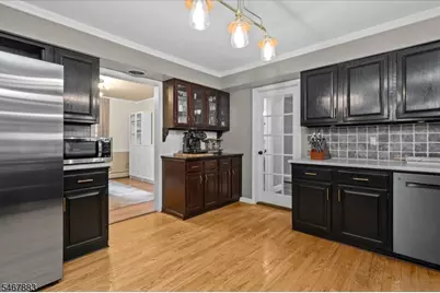 4 Scenic Falls Rd, Washington Township, NJ 07853 - Photo 18