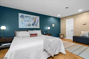 4 Scenic Falls Rd, Washington Township, NJ 07853 - Photo 28
