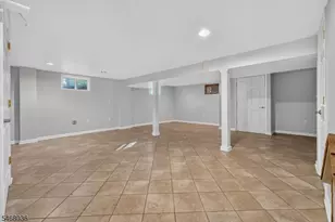 43 Potterstown Rd, Clinton Township, NJ 08833 - Photo 16