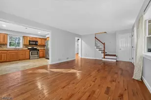 43 Potterstown Rd, Clinton Township, NJ 08833 - Photo 8