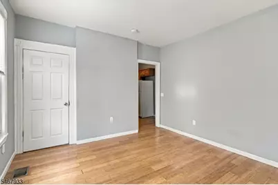 283 S 18th St, Newark, NJ 07103 - Photo 6