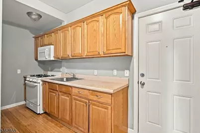 283 S 18th St, Newark, NJ 07103 - Photo 14