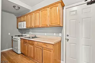 283 S 18th St, Newark, NJ 07103 - Photo 14