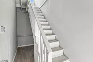 283 S 18th St, Newark, NJ 07103 - Photo 18