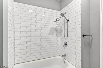 283 S 18th St, Newark, NJ 07103 - Photo 12
