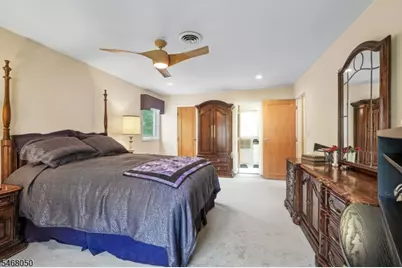 26 Almroth Dr, Wayne, NJ 07470 - Photo 20