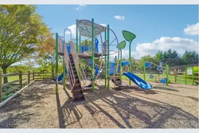 86 Sowers Dr, Mount Olive, NJ 07840 - Photo 32