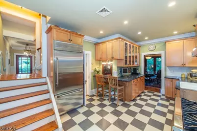 100 Lake Dr, Mountain Lakes, NJ 07046 - Photo 18