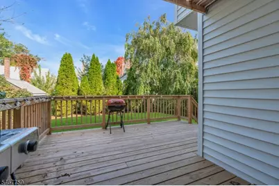 632 Laurita St, Linden, NJ 07036 - Photo 22