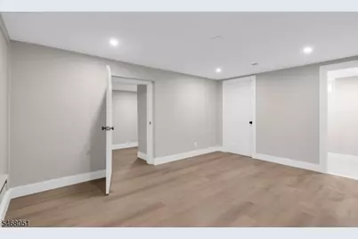 300 Tremont Ave, Orange, NJ 07050 - Photo 38