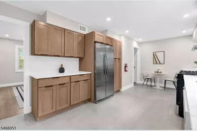 300 Tremont Ave, Orange, NJ 07050 - Photo 16