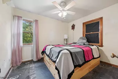 8 Center St, Hopatcong, NJ 07874 - Photo 18