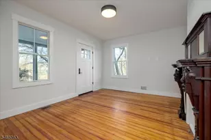 59 Chestnut, Montclair Twp., NJ 07042 - Photo 2