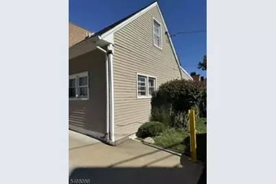 9 Woodside Pl, Newark, NJ 07104 - Photo 2