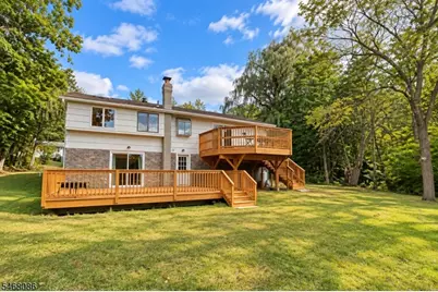 16 Wagon Wheel Rd, Vernon, NJ 07422 - Photo 2