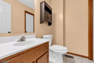 94 Heritage Ln, Hamburg, NJ 07419 - Photo 24