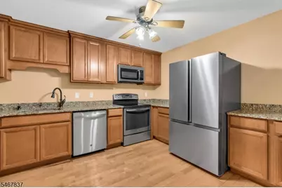 94 Heritage Lane #94, Hamburg, NJ 07419 - Photo 14