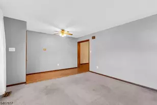 94 Heritage Ln, Hamburg, NJ 07419 - Photo 4