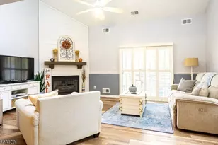 9 Pelican Point, Hampton Township, NJ 07860 - Photo 4