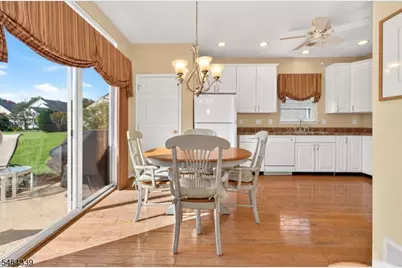 32 Daulton Dr, Franklin Township, NJ 08873 - Photo 12
