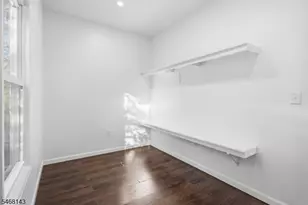 16 Seymour Ave, Newark, NJ 07108 - Photo 8