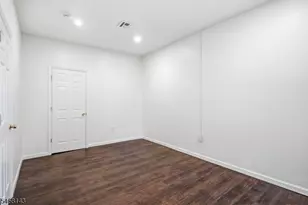 16 Seymour Ave, Newark, NJ 07108 - Photo 14