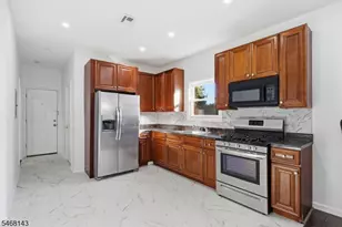 16 Seymour Ave, Newark, NJ 07108 - Photo 18